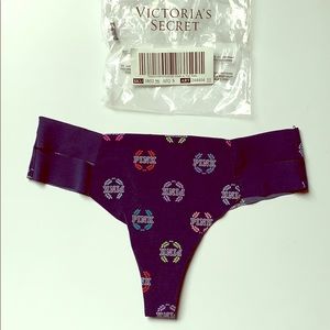 VS Pink Navy Blue w/Logo Thong Pantie, New in Pack